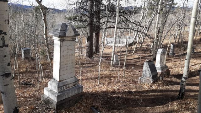 Here is the Story Behind This Haunted Cemetery in Colorado (1)