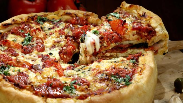 These Top 7 Restaurants Serve the Best Pizza in Chicago, Illinois – Sky21